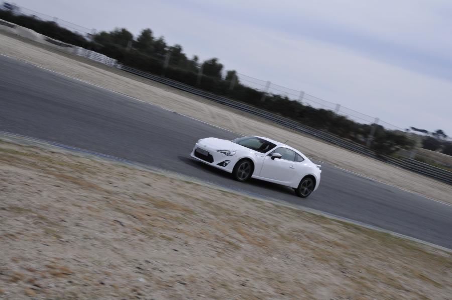  Toyota GT 86 2012 года  (фото 67 из 106)